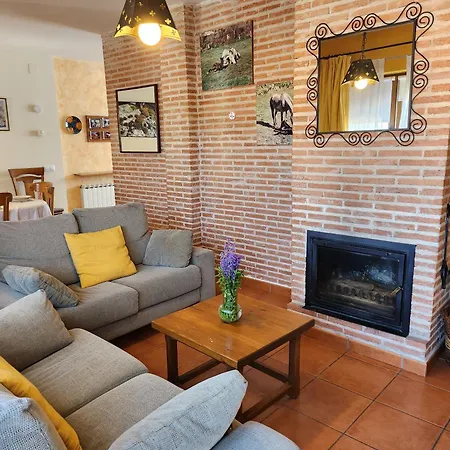 El Torreon Ii * Hoyos del Espino